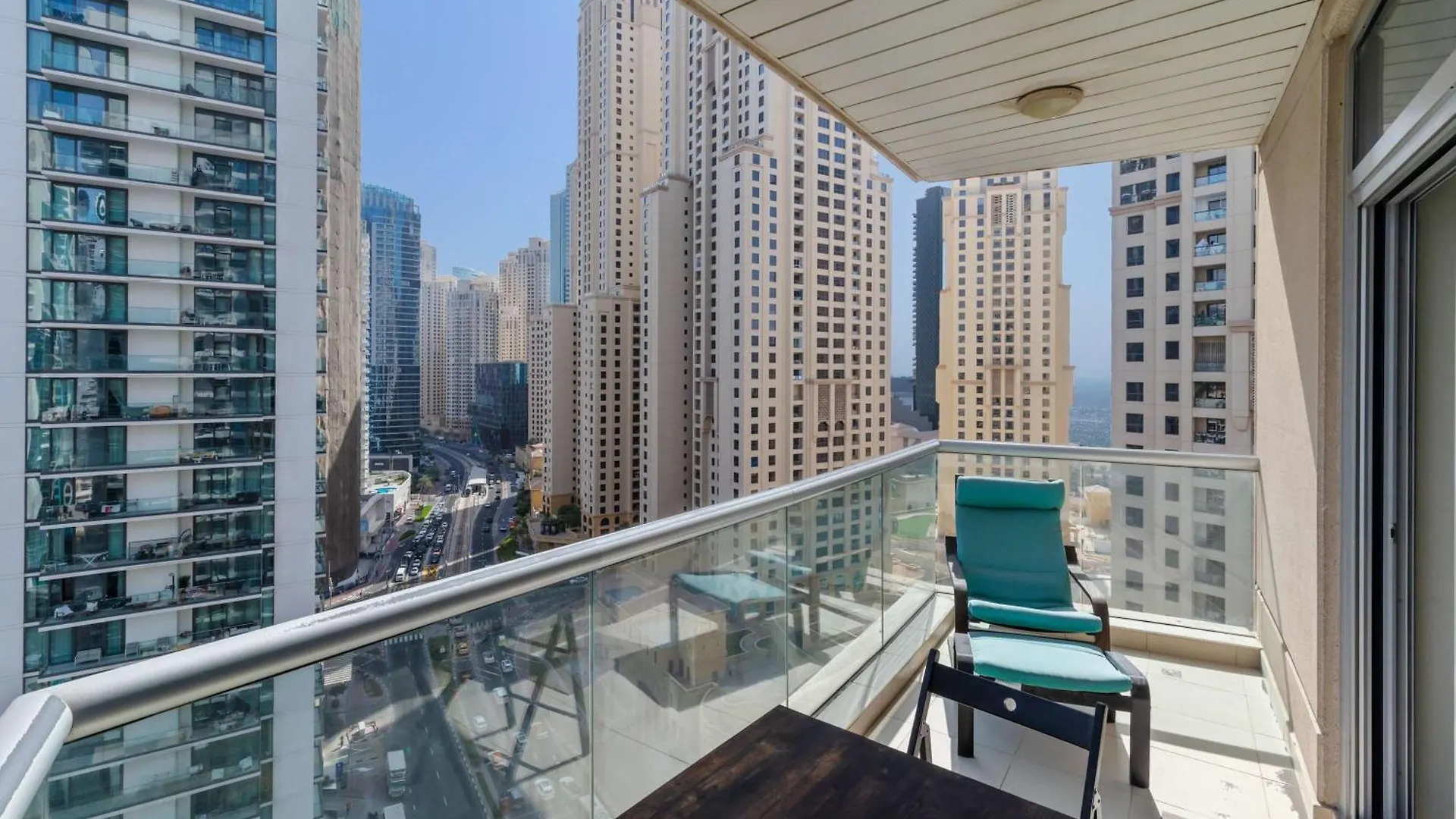 Beautiful Marina Views 1 Bed Apartment Dubai