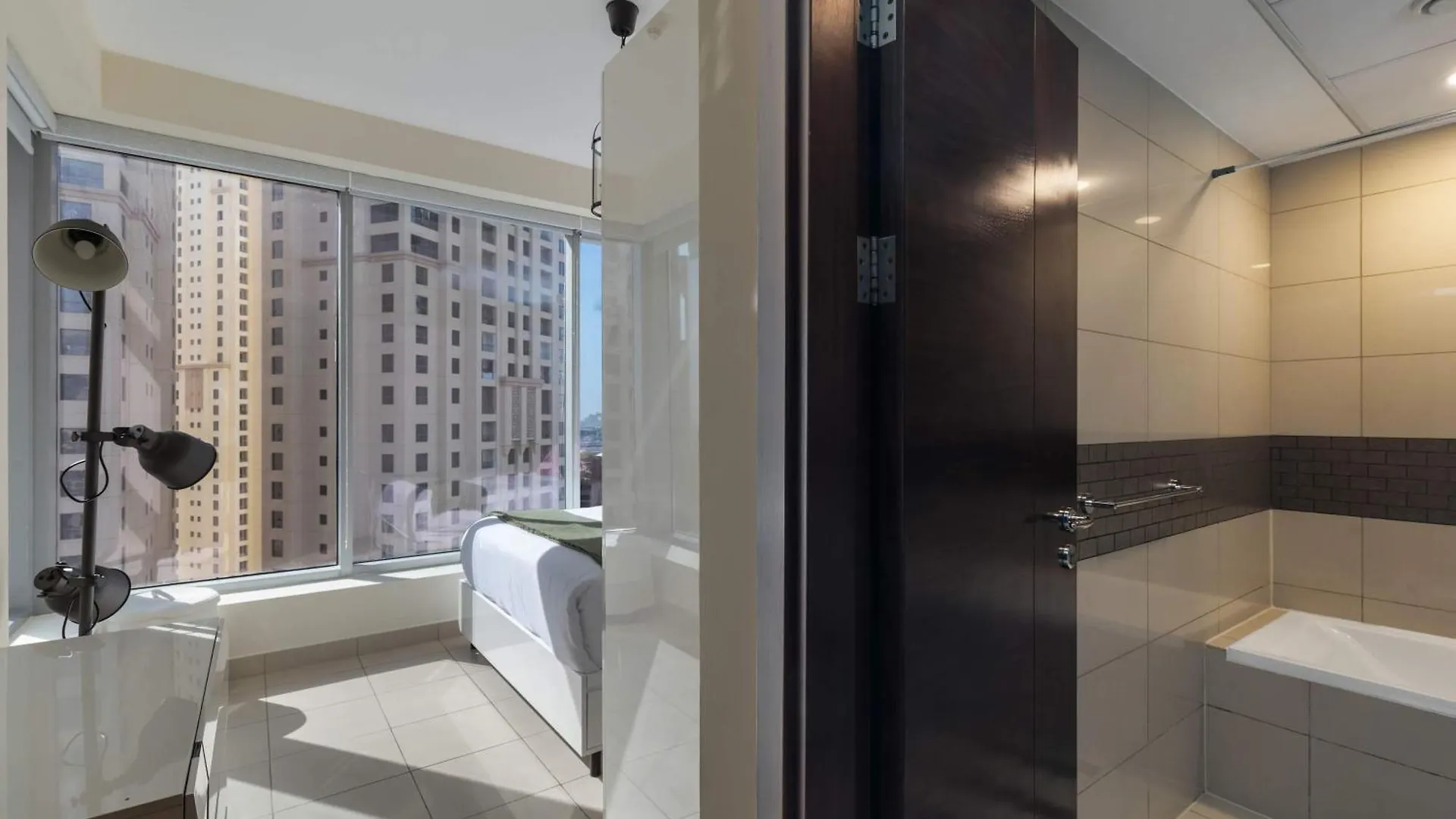 Beautiful Marina Views 1 Bed Apartment Dubai 0*,  United Arab Emirates