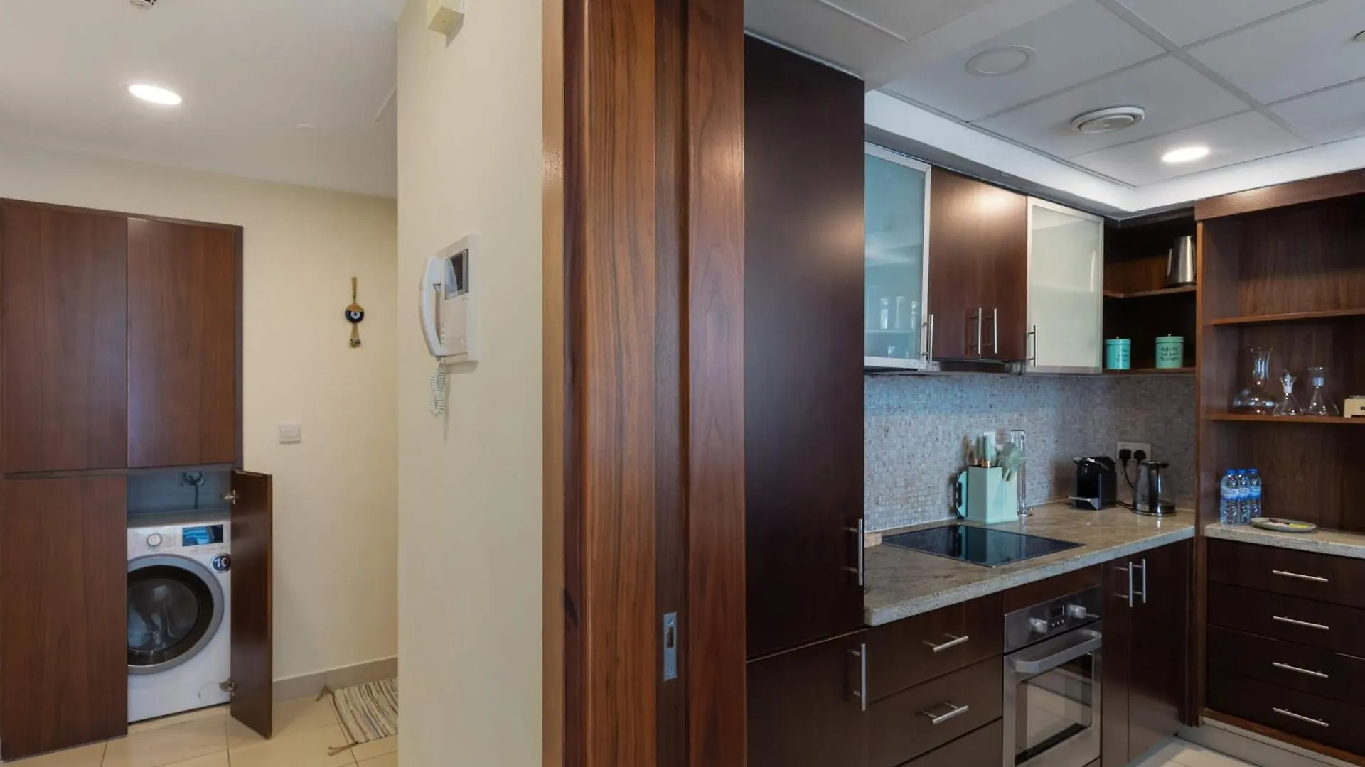 Beautiful Marina Views 1 Bed Apartment Dubai