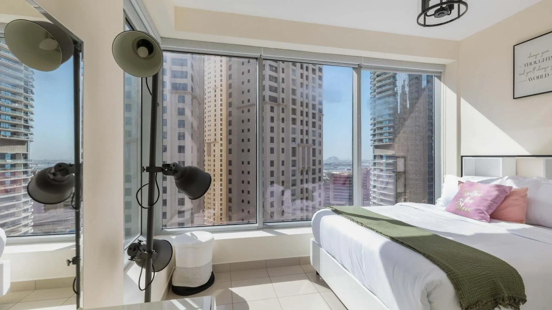 Beautiful Marina Views 1 Bed Apartment Dubai 0*,  United Arab Emirates