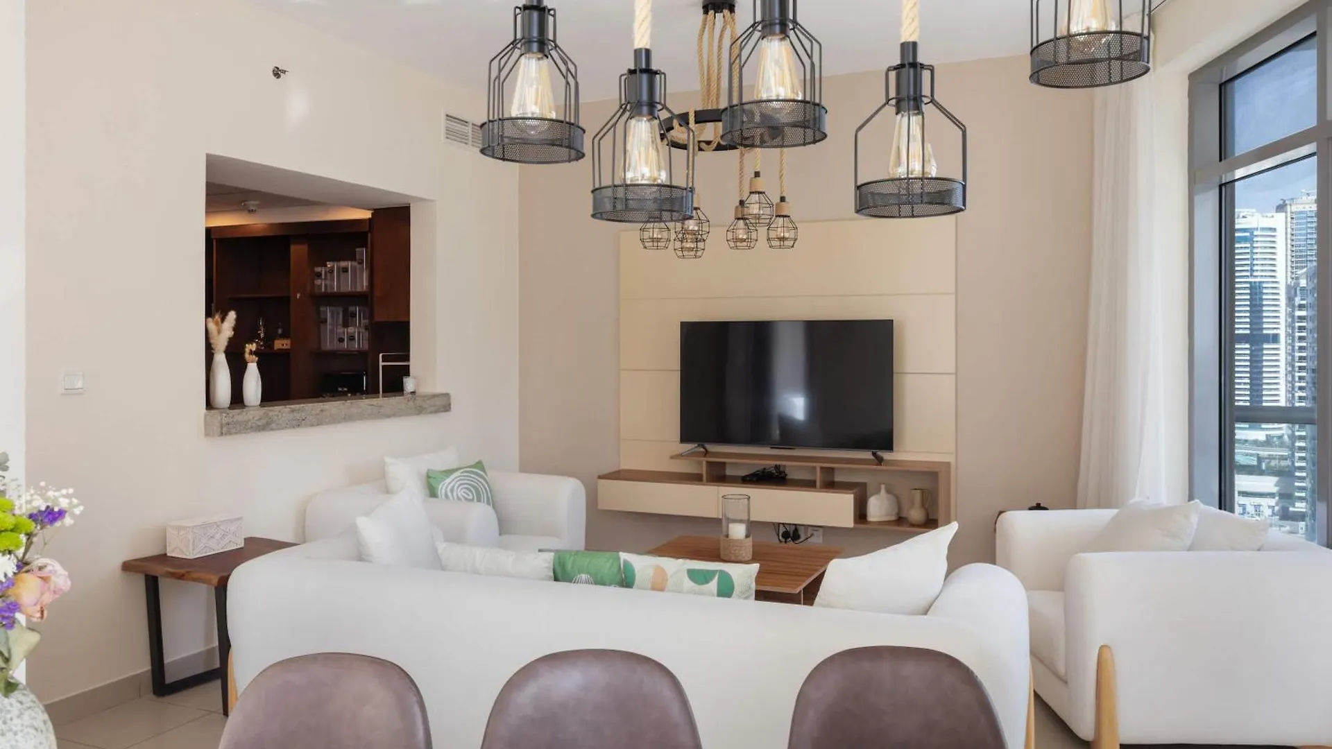 Beautiful Marina Views 1 Bed Apartment Dubai