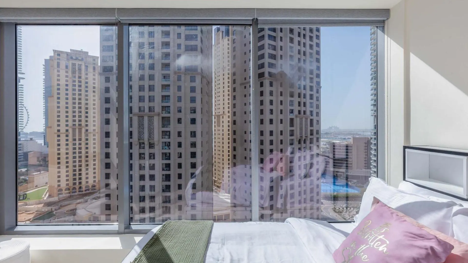 Beautiful Marina Views 1 Bed Apartment Dubai 0*,  United Arab Emirates